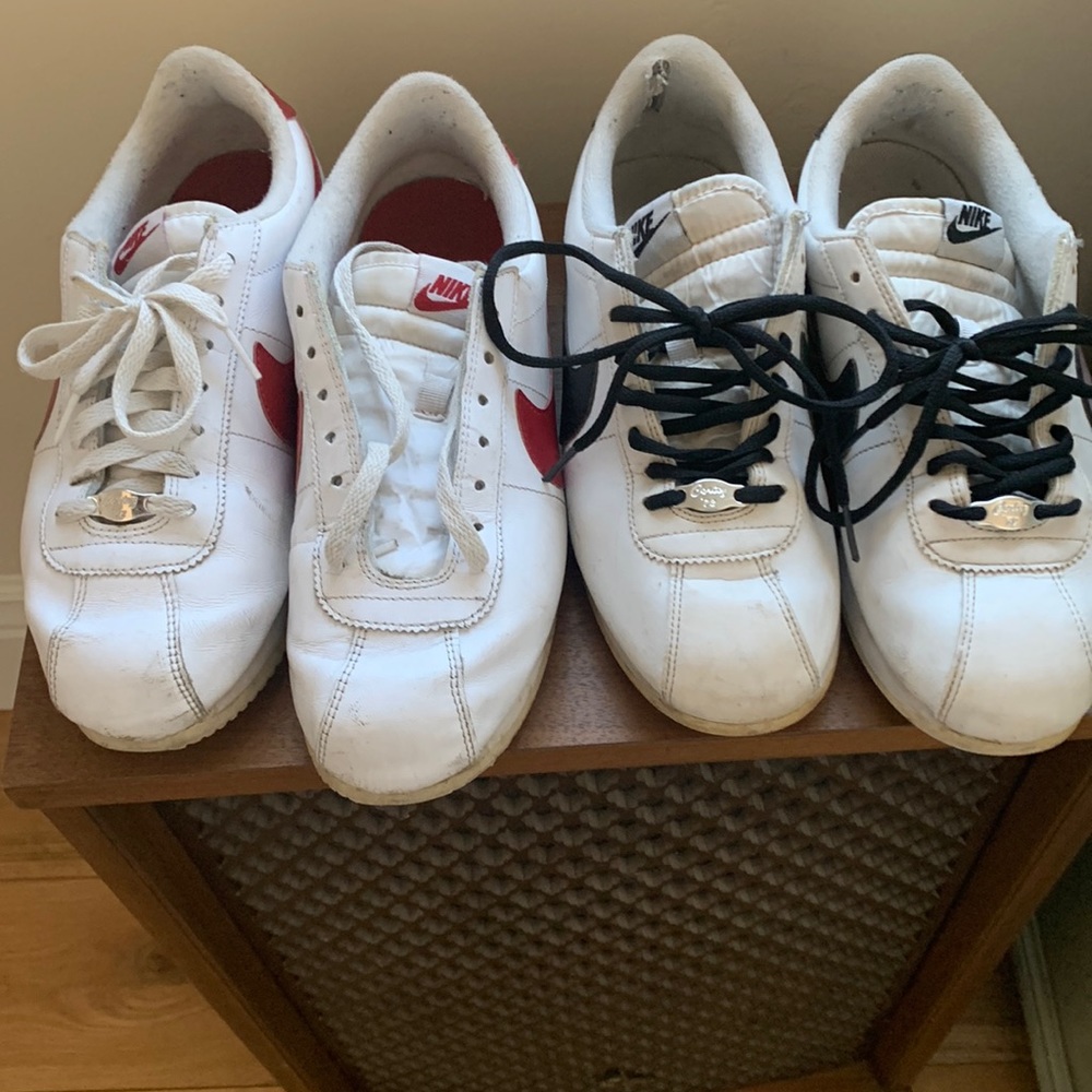 Mens vintage NIKE tennis shoe
